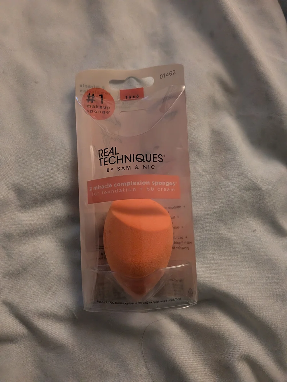 Real Techniques Miracle Complexion Sponge - Bright Orange QUANTITY 1